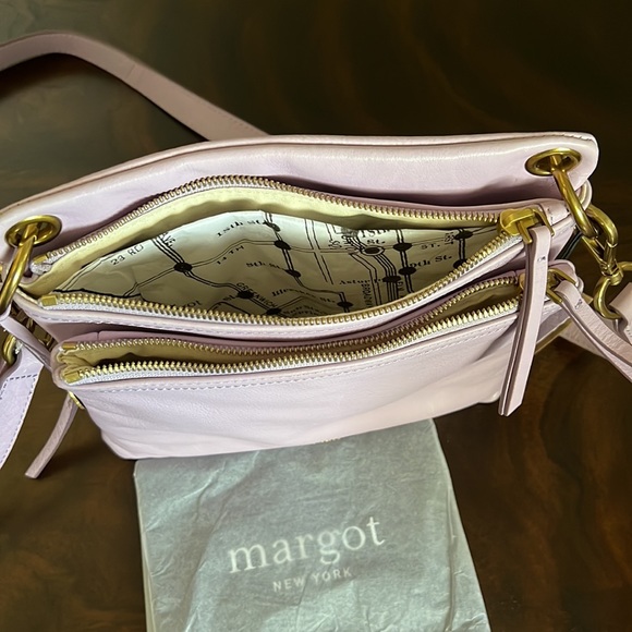 Margot Allie Leather Crossbody Bag. - Picture 8 of 13